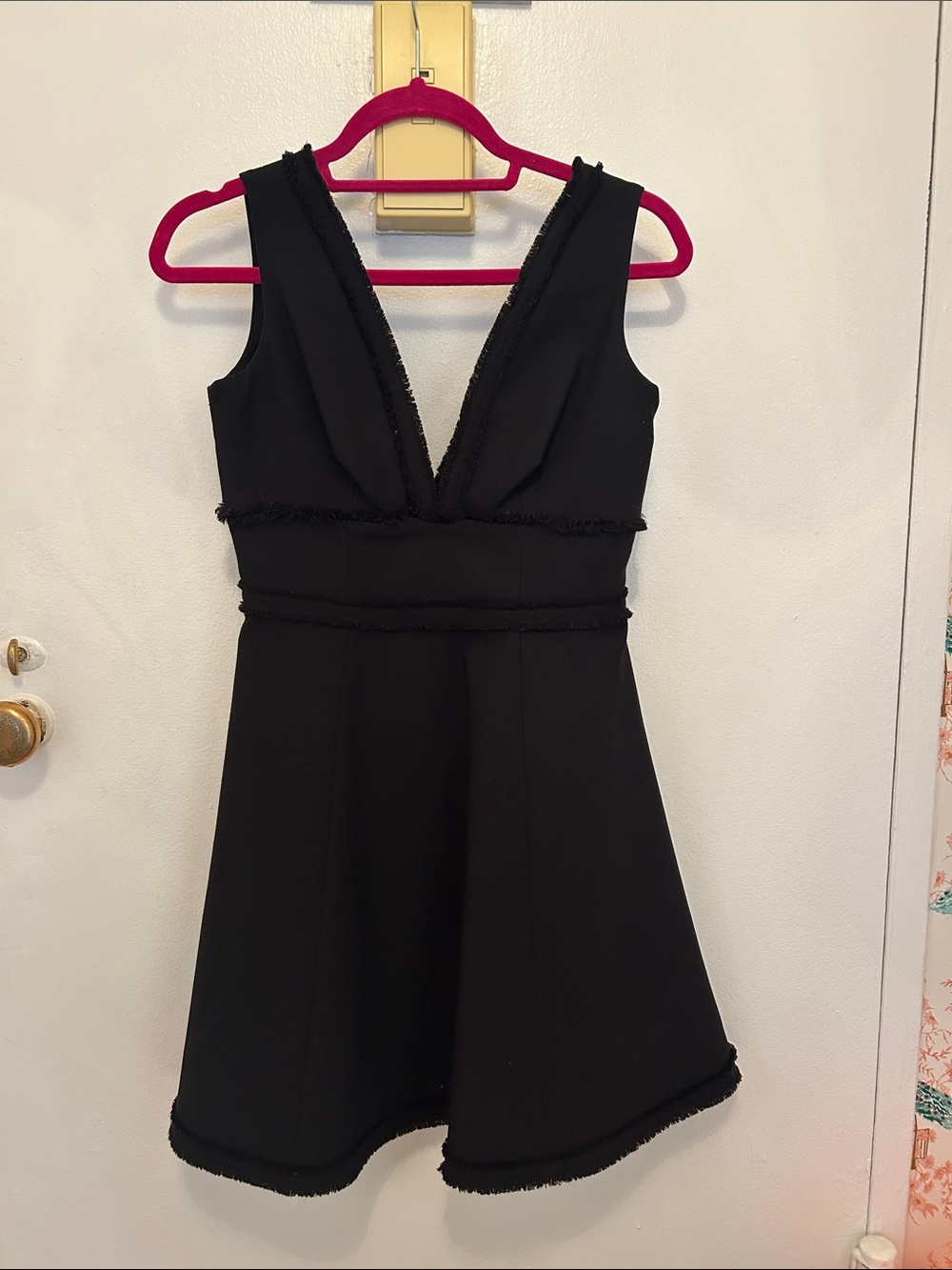 cinq a sept black cocktail dress, size 6
